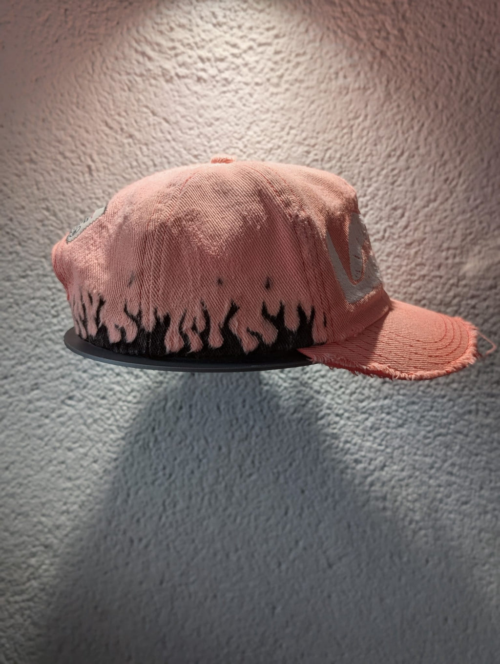 1413885 pinkriot